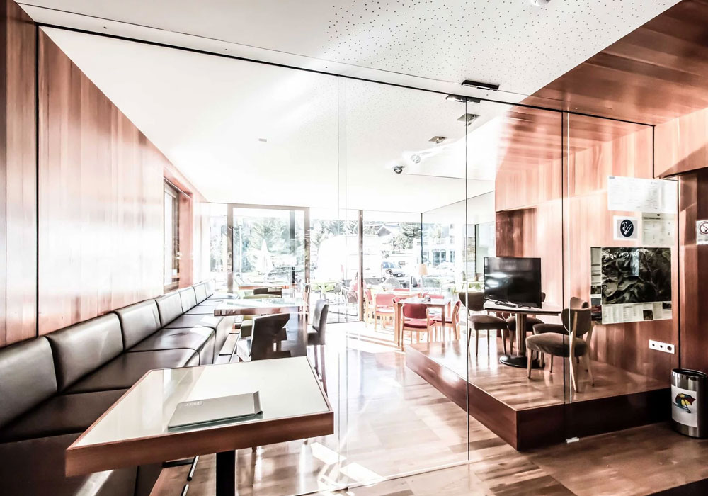 Αυτόματες Γυάλινες Πόρτες